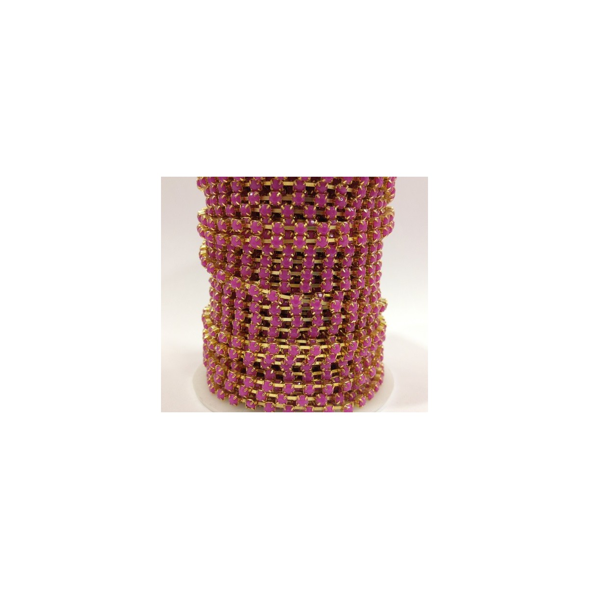 Catena con Strass in Resina 4mm Fucsia