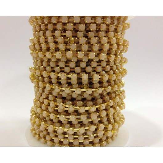 Catena con Strass in Resina 4mm Sand Opal