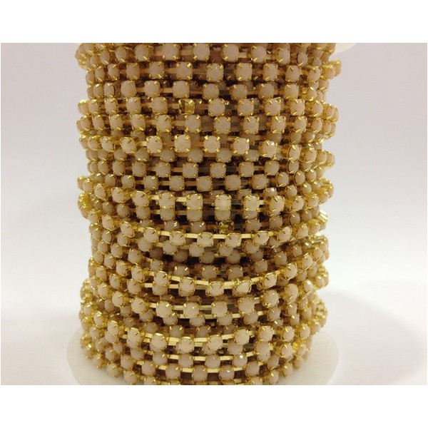 Catena con Strass in Resina 4mm Sand Opal