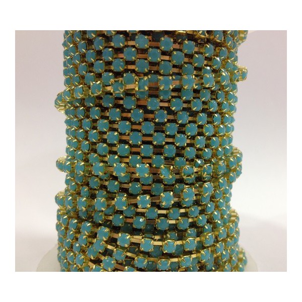 Catena con Strass in Resina 4mm Turchese