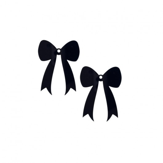 Black bow